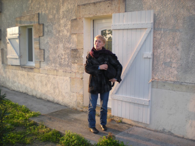 a devant maison.jpg